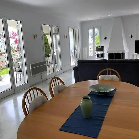 Villa De Lujo En Monte Leon *